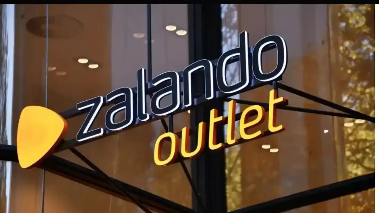 Screenshot of Non-Delivery scam website Hokaoneonezashop.com