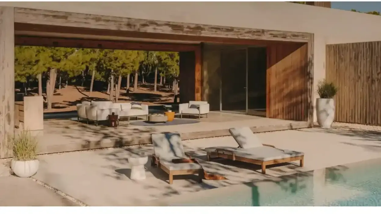 Screenshot of Non-Delivery scam website Kavehomesale.shop