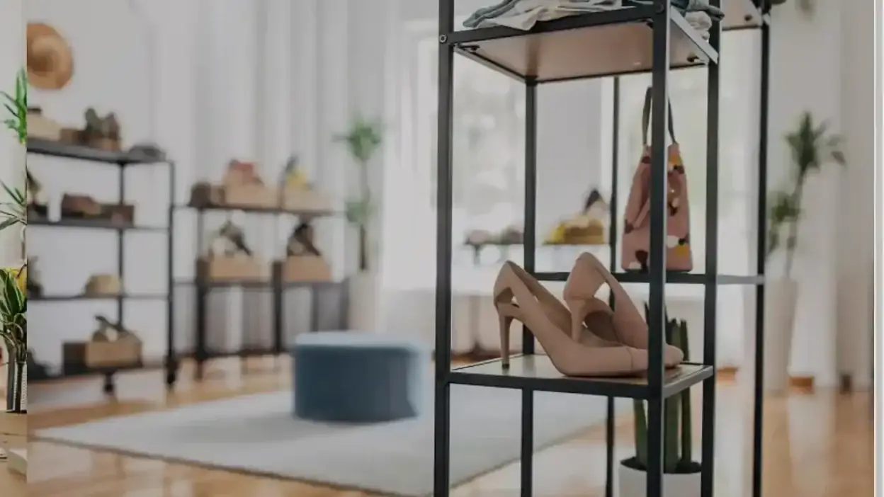 Screenshot of Non-Delivery scam website Ononefashion.com