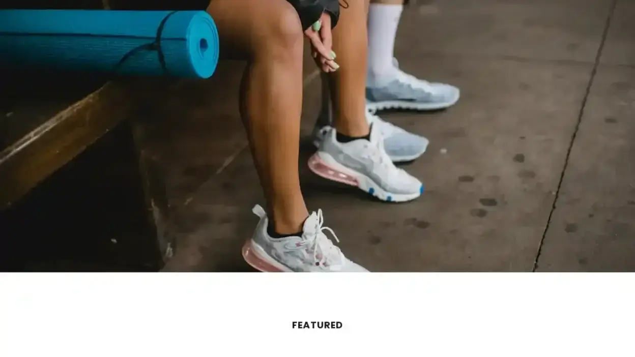 Screenshot of Fashion scam website Theshoegift.com